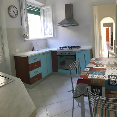 Vicino Al Mare E La Pineta Di Villa *
